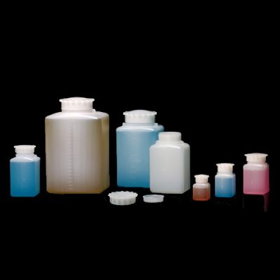 Deltalab 2000ml Square Containers with Star-Shaped Cap - Medline Scientific